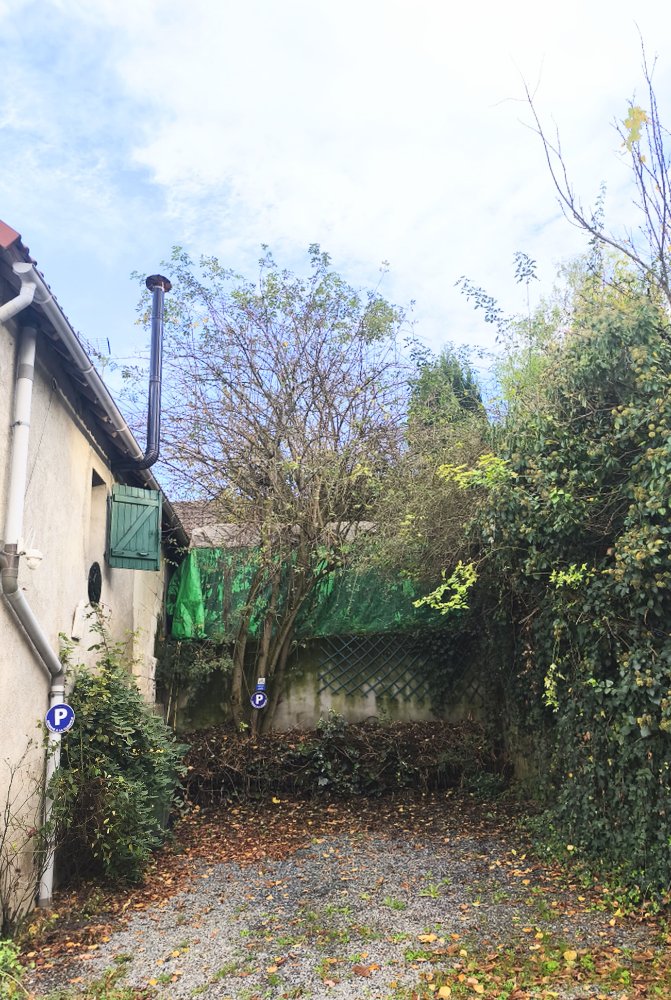 Aire camping-car  Valenay (36600) - Photo 1